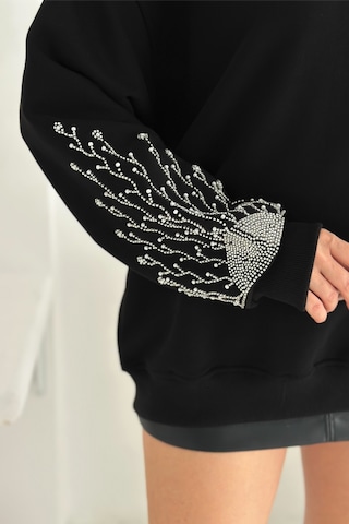 Femelle Siyah Kolları Boncuk Ve Taş İşlemeli %100 Pamuk Sweatshirt - Svt10