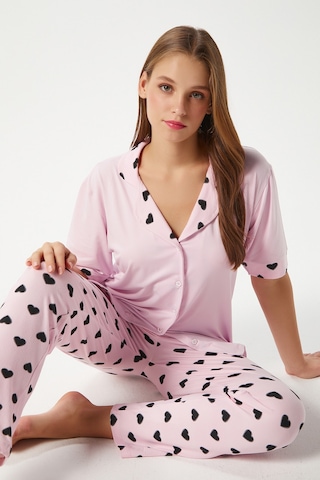 Kadın Lily Yumuşak Doku Pembe Kalpli Ön Düğmeli Kısa Kollu Pijama Takımı Pembesiyah Pembe - Siyah