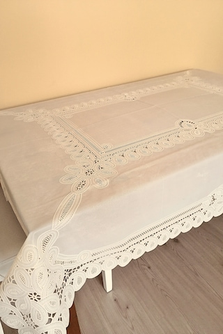 Dantel Motifli Muşamba Masa Örtüsü 120 X 150 Cm - Krem Renk-halka