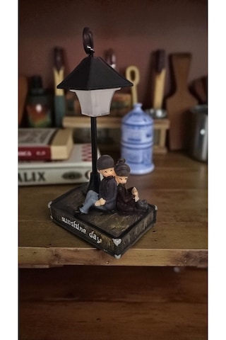 Sevdiklerinize Çok Şık Bir Işıklı Çift Biblo Ürün Boyutu En:8cm Boy:17cm