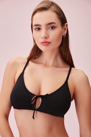 Suwen Bağcıklı Bralet Bikini Üst Sb24993012 Siyah