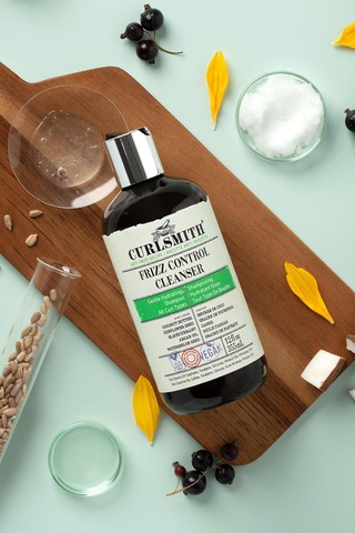 Curlsmith Elektriklenme Karşıtı Nazik Nemlendirici Şampuan 355ml Tüm Saçlar