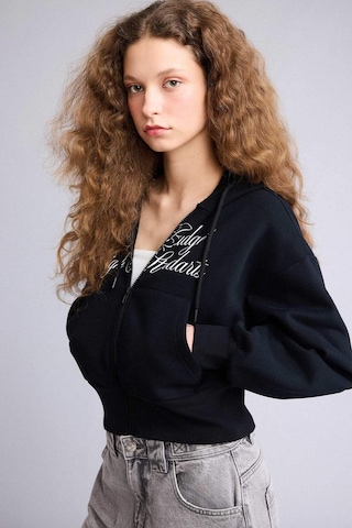 Defacto Kapüşonlu Baskılı Fermuarlı Sweatshirt H0168ax26spbk81 Siyah-bk81