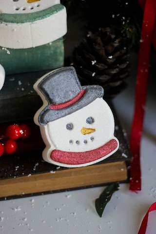 Christmas Bath Bomb /köpüren Kardan Adam Banyo Topu / Nem Bombası 2 Adet 120 Gr