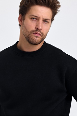 Tarz Cool Erkek Yumuşacık Kumaşlı Regular Fit Yuvarlak Yakalı Sweatshirt Siyah
