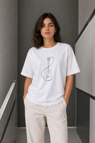 Novalisse Kadın Minimal Gitar Baskılı Tişört T-shirt Yazlık Kısa Kol Bisiklet Yaka T-shirt - Beyaz Çoklu Renk