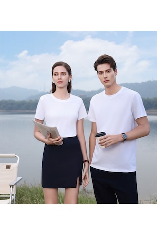 New Performance Premium Basic T-shirt %52,2 Polyester %37,1 Pamuk %3,2 Asetat Lifi %2,6 Dut İpeği %2,5 Keten %2,4 Spandeks Beyaz