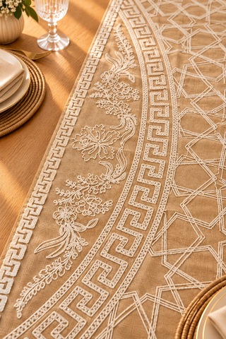 Nakışlı Geometrik Desenli Dekoratif Runner Masa Örtüsü 45x120 Cm Bej