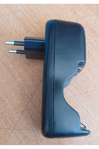 Gema Pil Şarj Cihazı Model Digi511 -9 Volt Pil Batarya Şarj