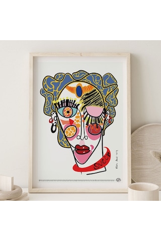 Ekin Anıl - Queen Poster 50x70cm