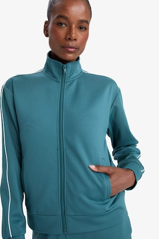 Defacto Defactofit Slim Fit Dar Kesim Dik Yaka İçi Yumuşak Tüylü Fermuarlı Hırka F3844ax25augn387 Yeşil
