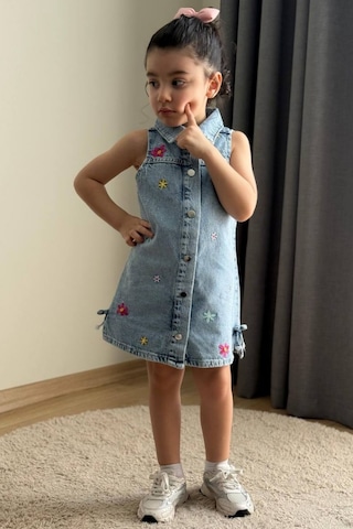 Boyboy Kidswear Kız Çocuk Çiçek Nakışlı Denim Elbise Mavi Kot Mavisi