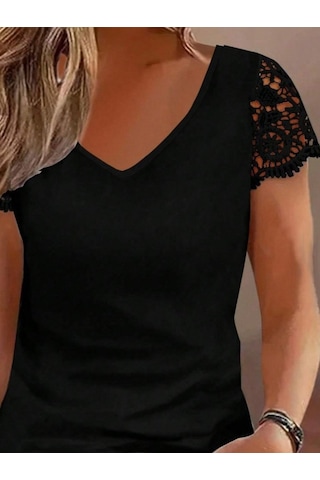Munn Collection Kadın Kısa Kollu V Yakalı Dantel Detaylı Viskon Bluz Siyah