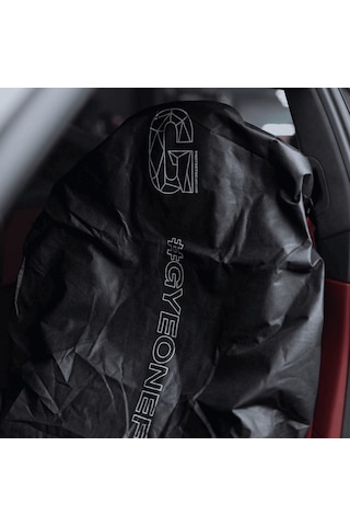 Gyeon Q²m Seat Cover Araç Ön Koltuk Koruyucu Kılıf Siyah- 1 Adet