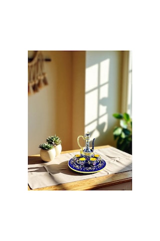 Taş Detaylı Dekoratif Likör Takımı 8 Parça Mıknatıslı Tepsi Üzerinde Sabit Taşlı Takım 10x8 CM 728352589