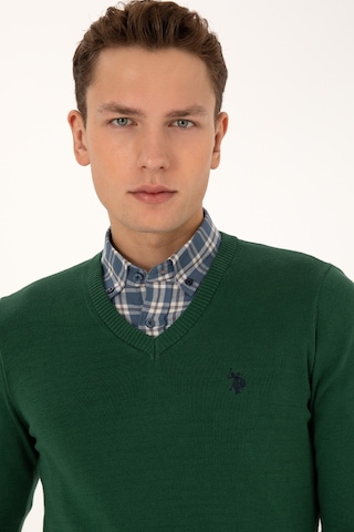 U.S. Polo Assn. Erkek Slim Fit V Yaka Koyu Yeşil Basic Triko Kazak 50313662-VR079