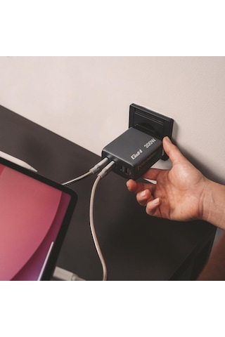 Verbatım GNC-200 32204 - V 200 W Gan Şarj Cihazı