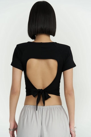 Mai Collection Mai Studios Co. Perla Vatkalı Siyah Crop Bluz Siyah