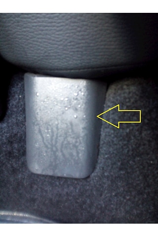 Opel Corsa D MK3 06-14 Arka Koltuk Vida Kapağı 13240696