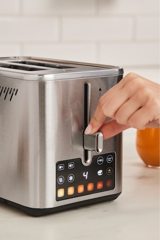 Karaca 2 Dilim Kapasiteli 950 W Ekmek Kızartma Makinesi