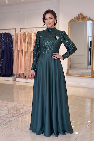 Dorne Moda Üstü Pul Paletli Altı Saten Kloş Detaylı Mezuniyet Ve Nişan Abiye Elbise Yeşil Yeşil