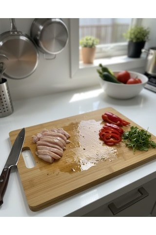 Doğal Bambu Kesim Tahtası - Suya Dayanıklı, Şişme Yapmaz - Mutfak Doğrama Panosu - 33x25 Cm Bej