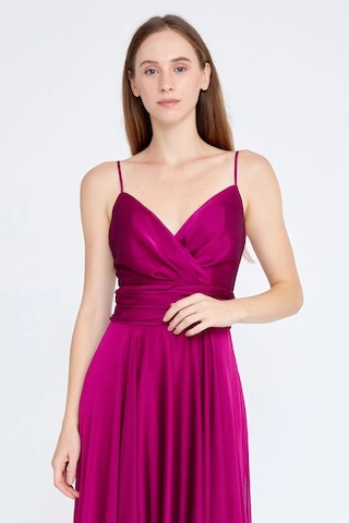 Doridorca Kadın Askılı Sırt Detaylı Uzun Abiye Elbise 5922022 Fuşya Fuşya