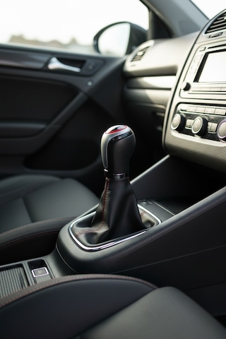 Vw Audi Skoda Uyumlu 6 İleri Universal Dönüşüm Vites Topuzu Kafası Kırmızı Gümüş Renkli