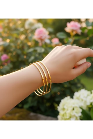 Kadın Günlük Kullanıma Uygun Ajda 3 Lü Set Çelik Üzeri Altın Kaplama Bilezik Kar3'lü Set 22 Ayar Altın Kaplama Kibar Bilezik Kararma Paslanma Yapmaz 316l Çelik Gold