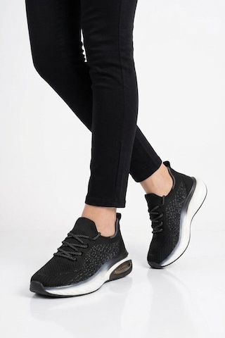 Voyager Beyaz-siyah Geniş Kalıp Anorak Hafızalı Rahat Tabanlı Kadın Yürüyüş Ve Spor Ayakkabı Sneaker B264