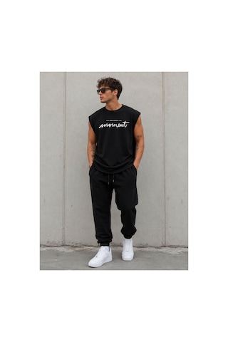 Herkesemoda Moment Baskı Detaylı Sıfır Kol Bisiklet Yaka T-shirt Siyah