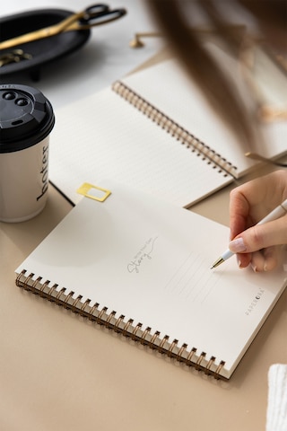 A5 Siyah Kraft Karton Kapak 70 Yaprak 110 Gram Noktalı Not Defteri Noktalı Siyah