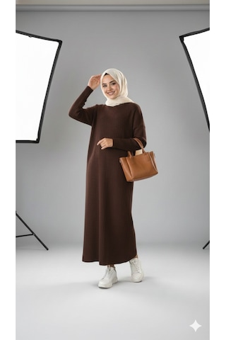 Sonbaharmoda Kadın Uzun Triko Elbise %100 Akrilik Bisiklet Yaka Rahat Ve Şık Kışlık Model Kahverengi