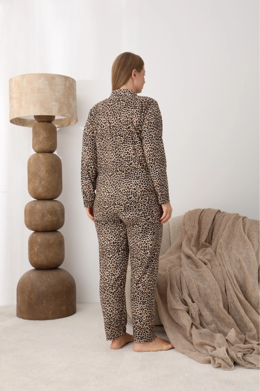 Büyük Beden Leopar Desenli Düğmeli Uzun Kol Kadın Pijama Takımı Leopar
