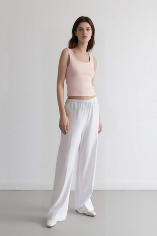 DeFacto Wide Leg Çift Cepli Yüksek Bel Geniş Paça Beyaz Palazzo Pantolon F2662AX25SMWT34