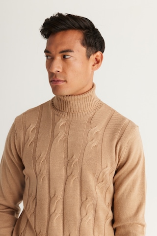 AC&Co / Altınyıldız Classics ERKEK KOYU BEJ Standart Fit Normal Kesim Tam Balıkçı Yaka Jakarlı Triko Koyu Bej