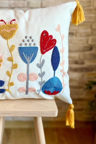 Swita Home Punch İşlemeli Tekli Dekoratif Özel Tasarım Kırlent Kılıfı Panç Sarı - Beyaz