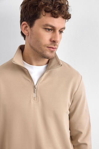 Backandbond Bej Regular Fit Dik Yaka Yarım Fermuarlı Sweatshirt