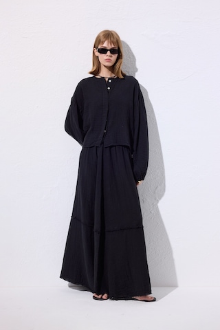 Müslin Katlı Geniş Etek Siyah Siyah