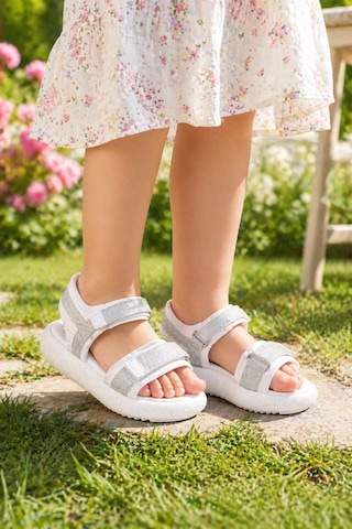 Mini Bonito Kız Çocuk Rahat Taban Günlük Sandalet Beyaz