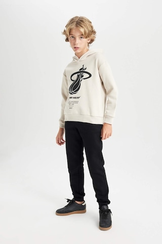 Defacto Erkek Çocuk NBA Miami Heat Kapüşonlu Kalın Sweatshirt D3143A824AUER37