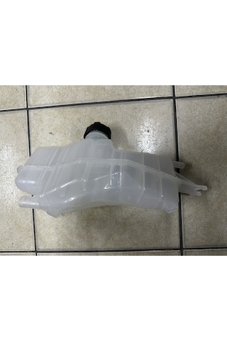 Nissan Note Radyatör Yedek Su Deposu 2006-2010 / 21710-ax600
