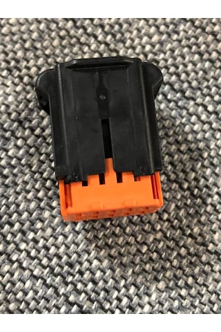 0988161011 Dikdörtgen Bağlantı Konnektör 1 Adet