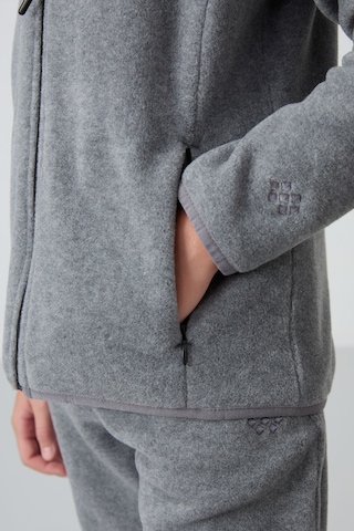 Tommy Life Gri Melanj Kalın Yumuşak Dokulu Standart Fit Nakışlı Polar Kız Çocuk Sweatshirt - 75154 Gri Melanj