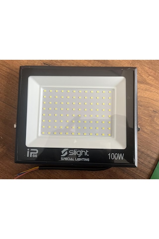 100 W Led Projektör
