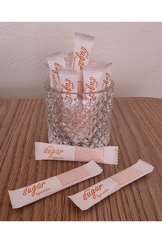 Self Stick Şeker Kırmızı Sugar Logolu Net:3 Kg. 3 Gr.e X 1000 Ad.e Tekli