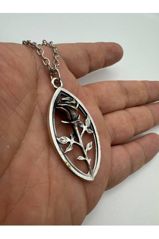 Vintage Kanlı Gül Figürlü Kolye Gotik, Dramatik Ve Özgün Tasarım Çok renkli