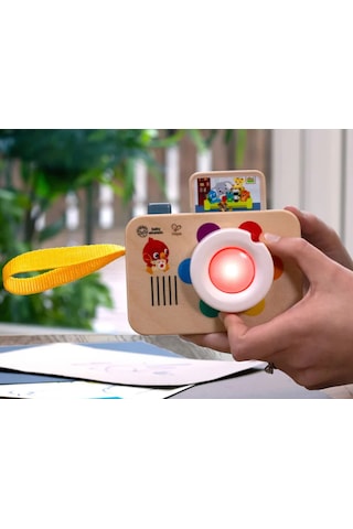 Hape Baby Einstein Ahşap Fotoğraf Makinası 4 Lisan Sesli Işıklı