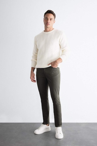Defacto Chino Kanvas Pantolon Slim Fit Dar Kesim Pamuklu Esnek Dar Paça C9441AX24AUKH444 Haki