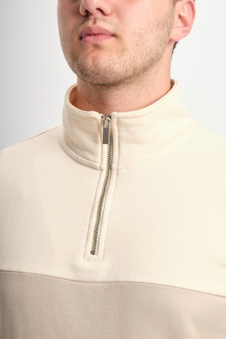 We&me Regular Fit Yarım Fermuarlı Dik Yaka Renk Bloklu Sweatshirt Krem